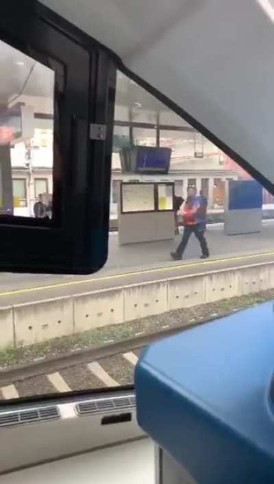 Erratet den Bahnhof