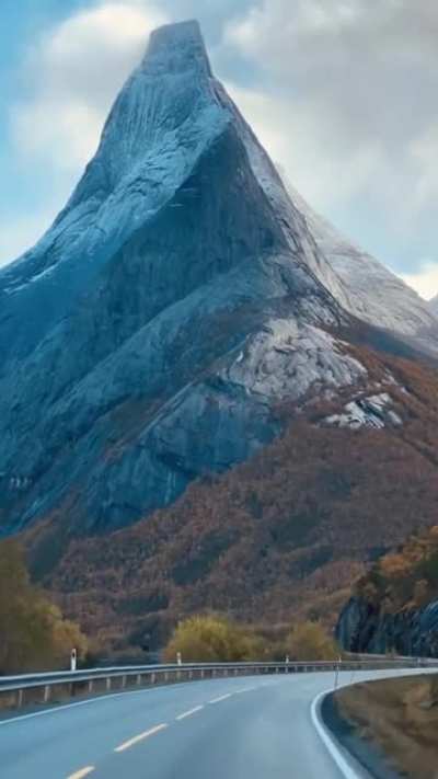 Stetind - Norway&rsquo;s national mountain