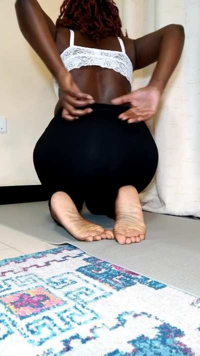 Here&rsquo;s my ass to brighten up your day [BA]