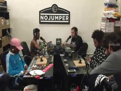 I made simple comparsion of X's No Jumper freestyle and BET Hip Hop Awards 2017 freestyle. These are practically the same... Some people say that he singed "The End is Nigh" lyrics, what yall think?