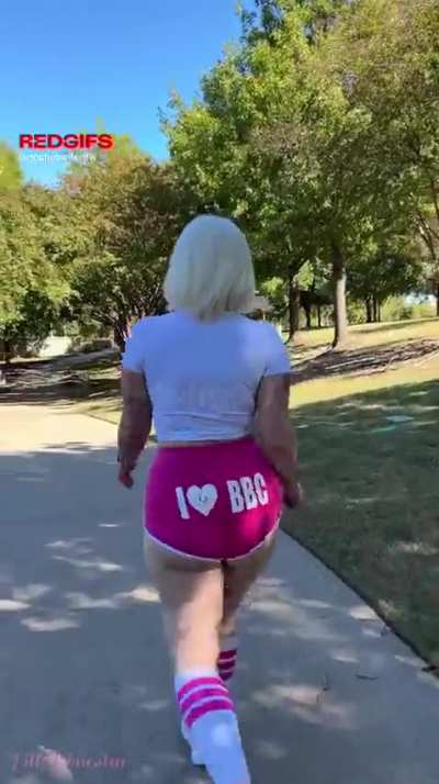 she knows what she likes