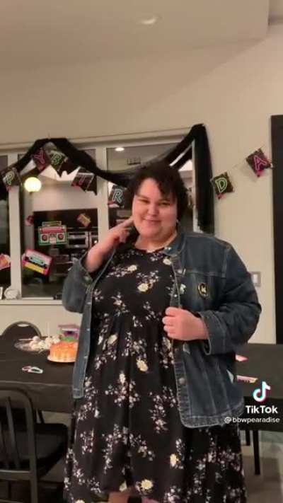 I had to watch it so now you do too. 🤦🏼😭. **warning: obese cringe.