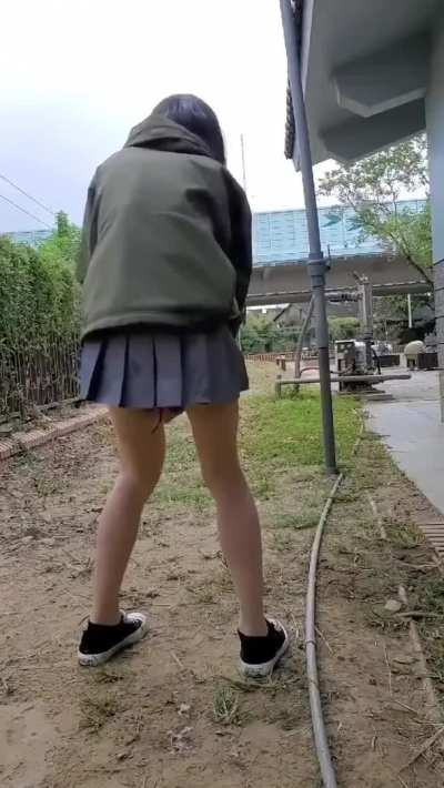 Japanese Girl Rips Out Anal Beads in Public