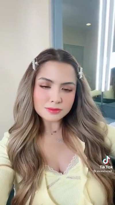Alexa Ilacad