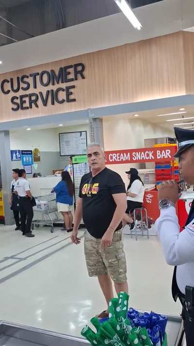 Racist Man at SM Mall in the Philippines