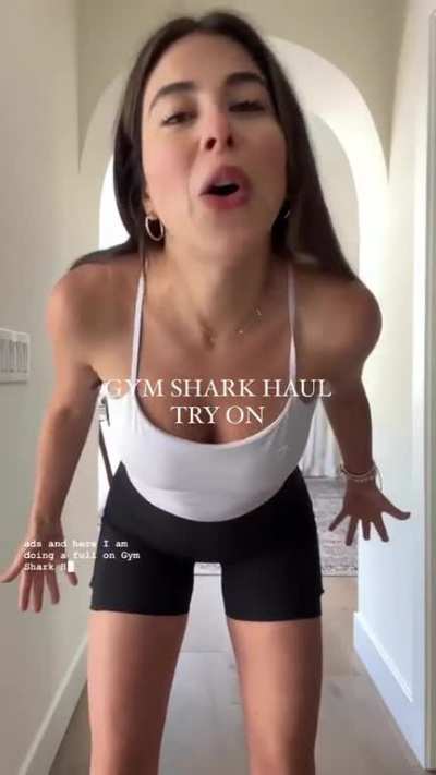 Daniella Monet 