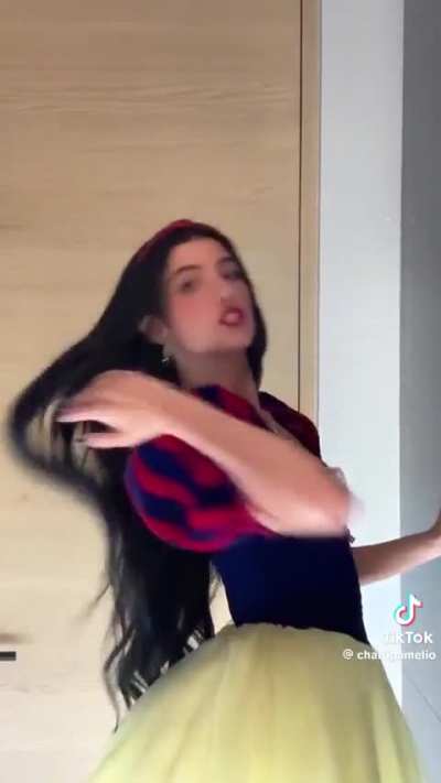 I know it&rsquo;s NNN but mommy makes me wanna cum so bad