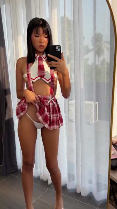 College slut reporting in
