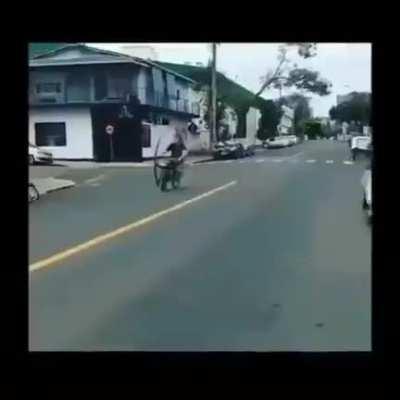 Esse é do rock😝😝
