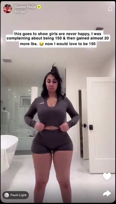Queen Naija thick 😮&zwj;💨😮&zwj;💨