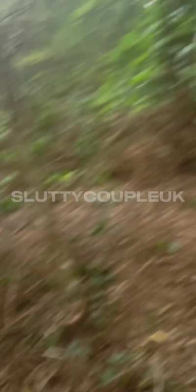 Quickie on a hike