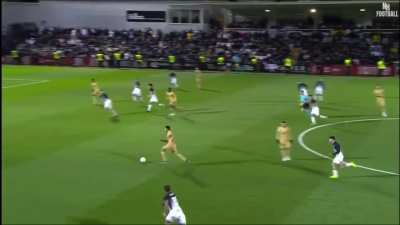 One minute of Lewandowski&rsquo;s quick control and finish