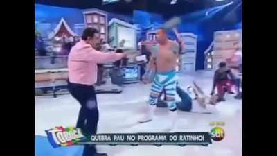 Ratinho t&aacute; puto