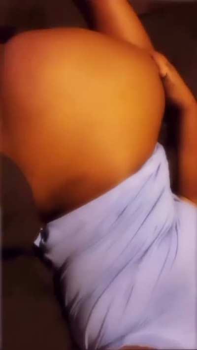 Ebony giving a peak