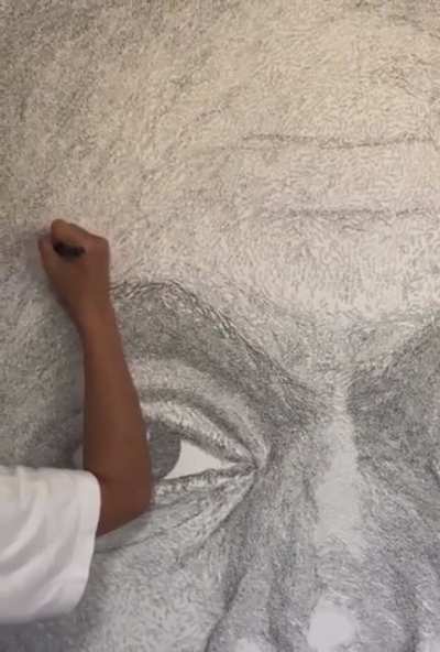 &ldquo;Kanye West&rdquo; written thousands of times to make up a drawing of Kanye West. Credits to @alexandria__lee on Instagram