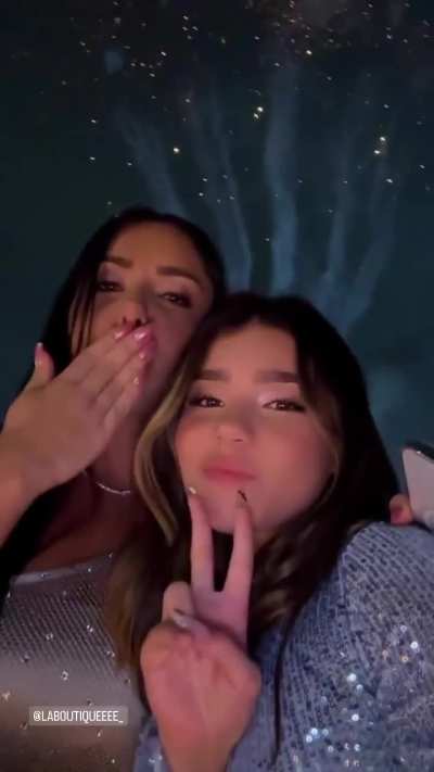 M&atilde;e e filha duas vagabunda 