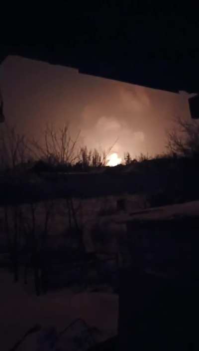Shock wave after a strike on an ammunition depot () in the city of Debaltseve (under Russian control since 2014). Night of 20 January 2026 to 21 January 2026.
