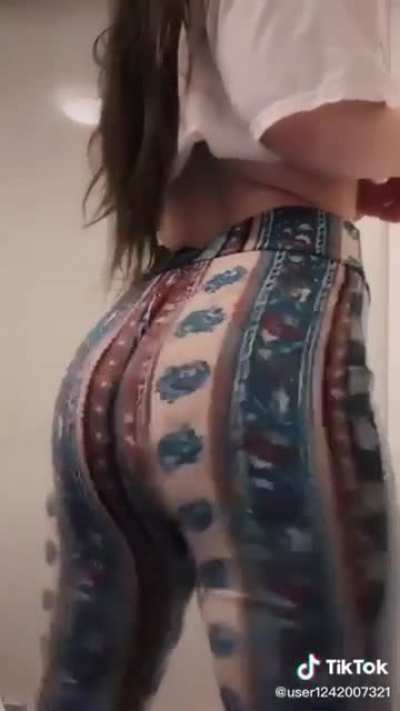 GirlsInFlarePants - Video #6735