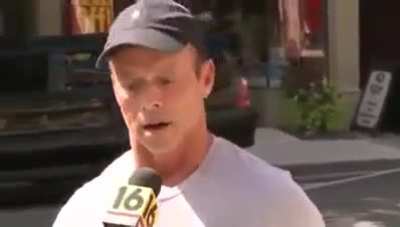 This man realized he's wrong and has a perfect reaction