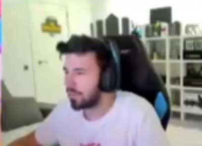 Willyrex pederasta?😳