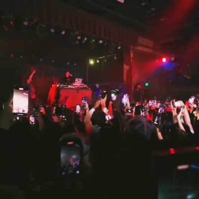 Lil tracys opener "your favorite dress." (Denver, 9/22/25)