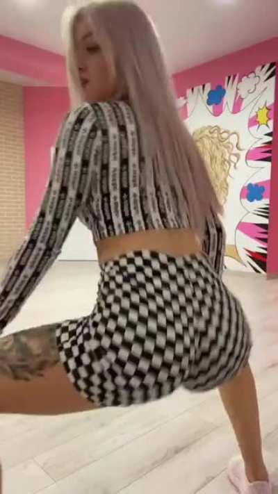 Still shaking that ass