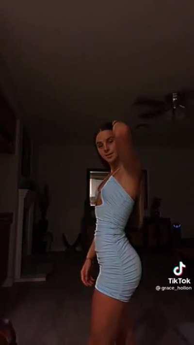 No bra? 😈
