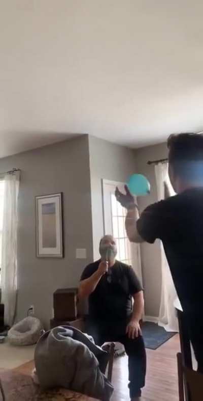 siblings pranking daddy