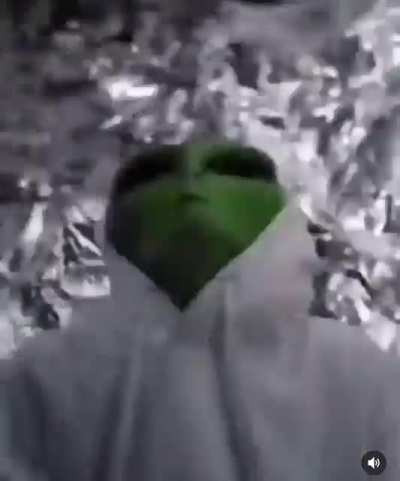 👀