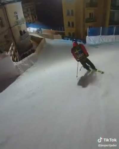 Praise the man who captured the skiing.