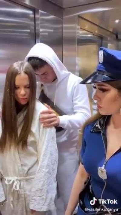 What the fuck is even happening in this