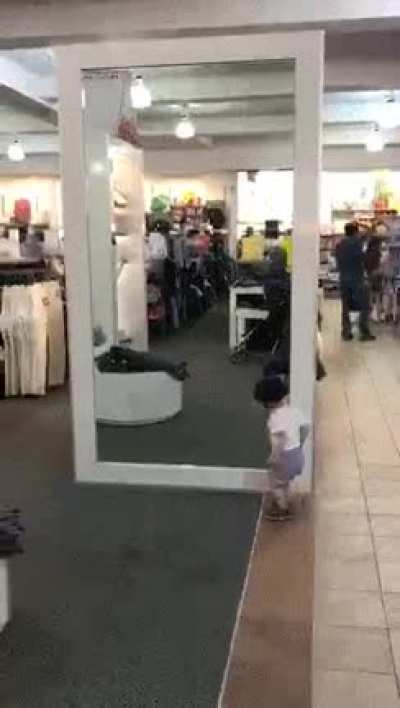 Mirror bamboozle!