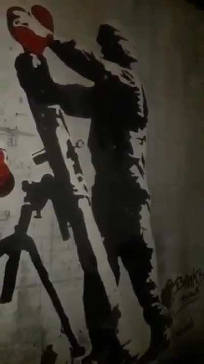 A Banksy tribute in Mbour / Un hommage &agrave; Banksy &agrave; Mbour