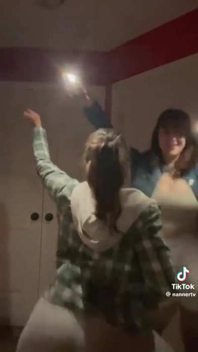 Big tits & big ass