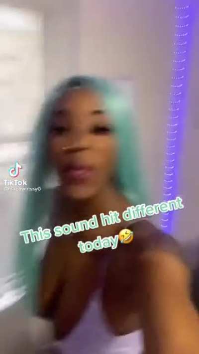 Boob popped out