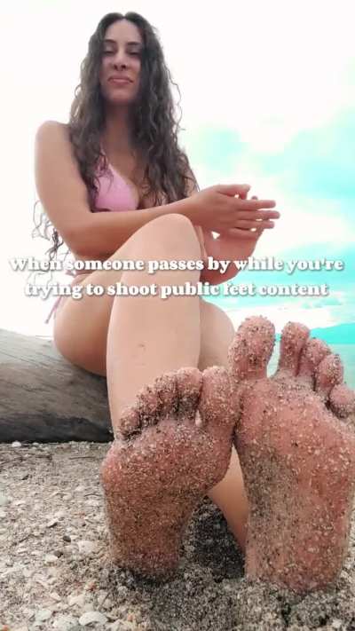 Funny feet time! 