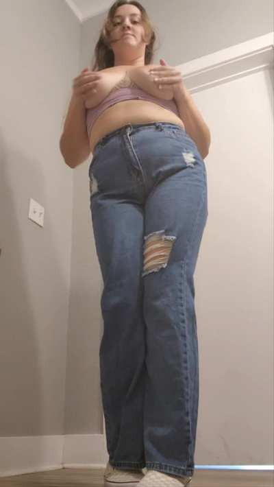 who dosnt love a titty jiggle?