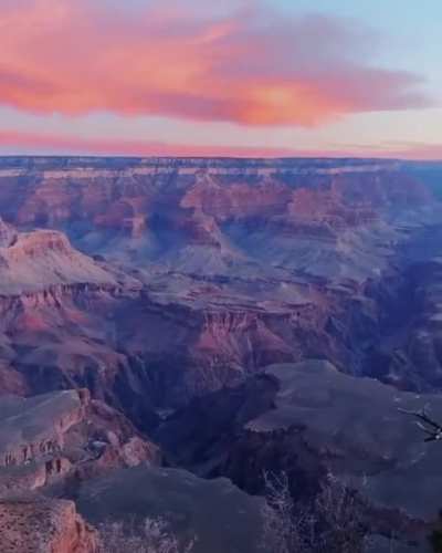 🔥 Pastel skies in the Grand Canyon 🔥