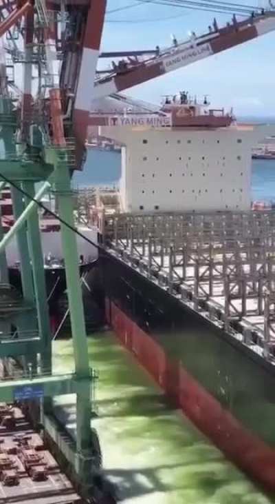 Причалил