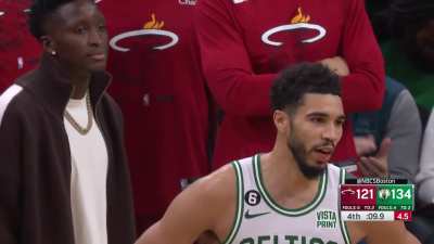 [Highlight] Late in the game, Al Horford screens for Tatum so that he could try to get 50. Tatum shakes his head no, and then tells Kyle Lowry 