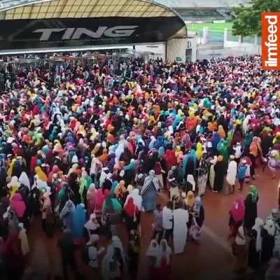 TANZANIA: 60,000 MUSLIMS PACK OUT ENTIRE STADIUM FOR A QURAN RECITATION COMPETITION !