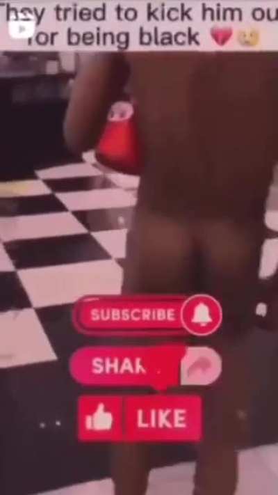 bu adamı siyah olduğu icin kicklemek zorunda kaldılar