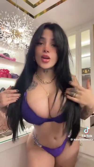 @karelyruizmxxx