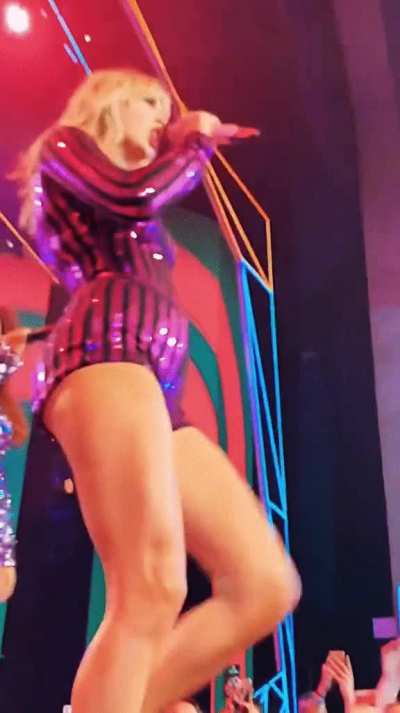 Those legs, thighs and cheeks