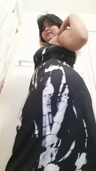 Booty looks so good in this dress &amp;lt;3