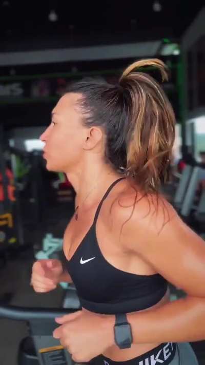 Amanda R.