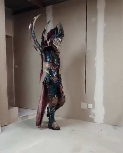 I finished painting my giant miniature.