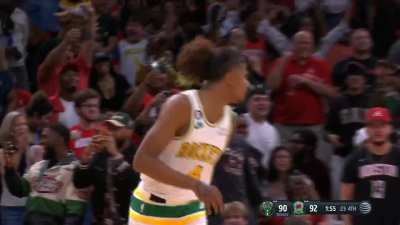 [Highlight] Grayson Allen misses the dunk then Jalen Green grabs the rebound and gets it up and in on the other end. Rockets lead 92-90 late in the 4th quarter. 11-3 run.