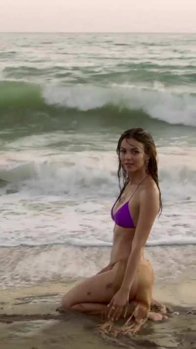 Victoria Justice 
