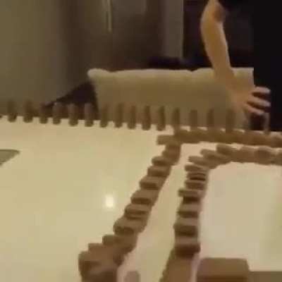 Chocolate domino effect in action